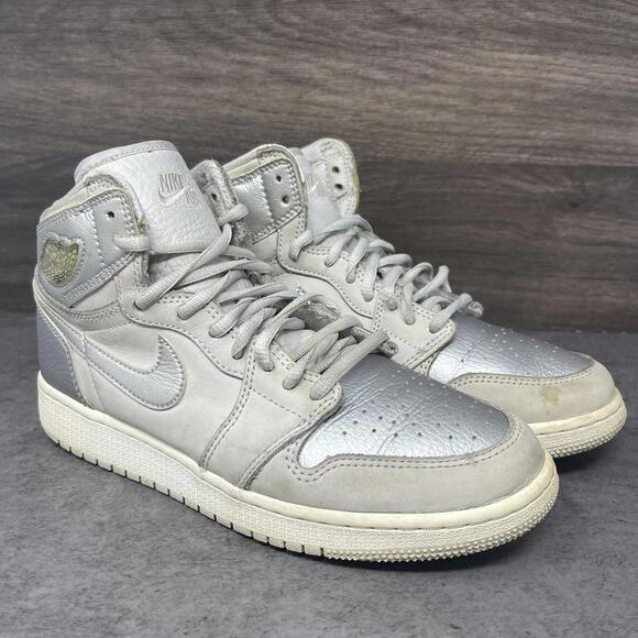 Air Jordan 1 Shoes Kids Size 6Y GS Co JP Metallic Silver Tokyo 575441-029 - Picture 4 of 12